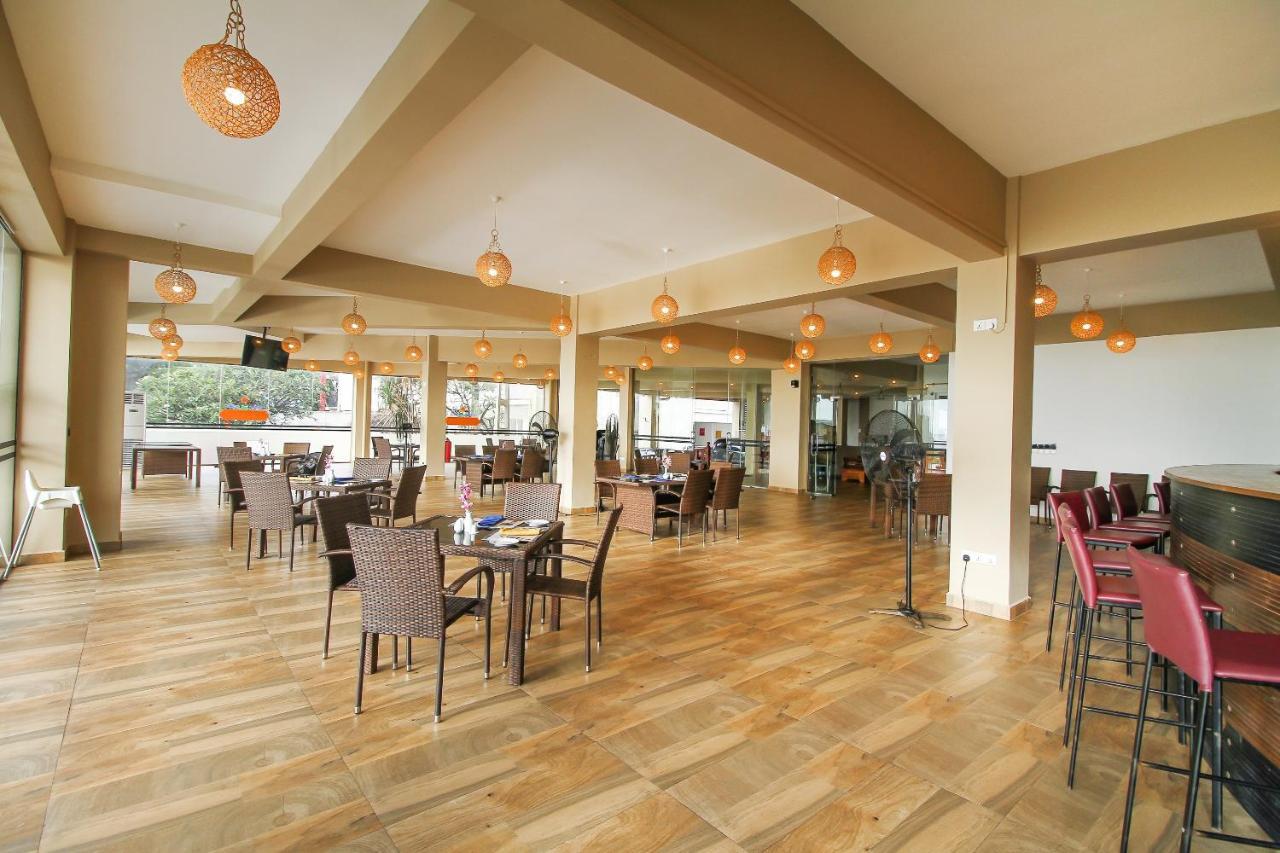 Grace Beach Resort By Travel Corners Негомбо Экстерьер фото