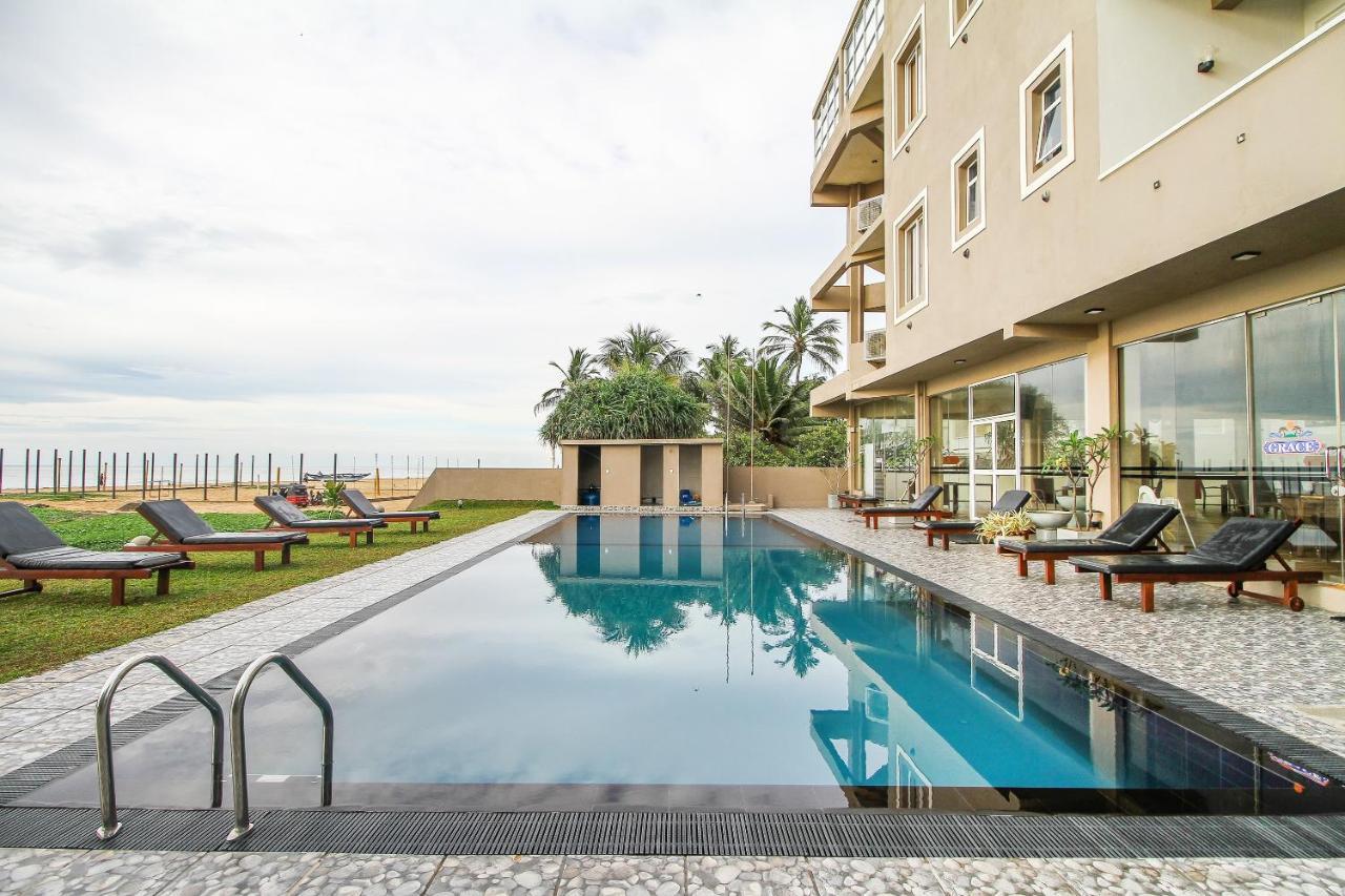 Grace Beach Resort By Travel Corners Негомбо Экстерьер фото