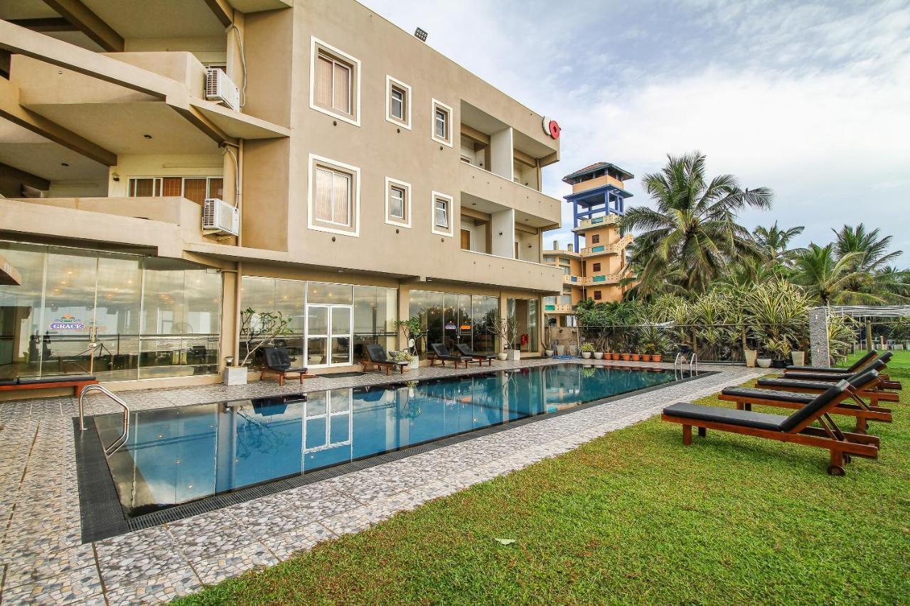 Grace Beach Resort By Travel Corners Негомбо Экстерьер фото